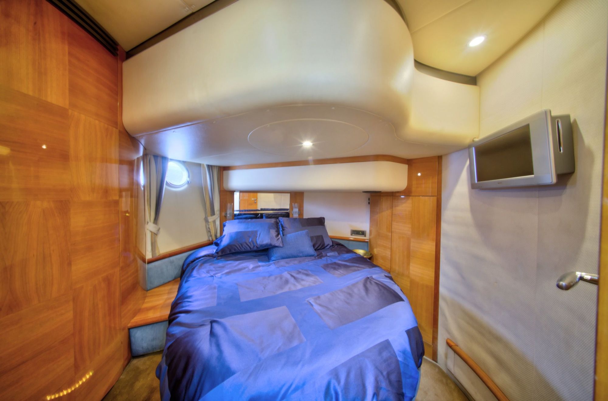 DSC05305_6_7_8_9_compressed