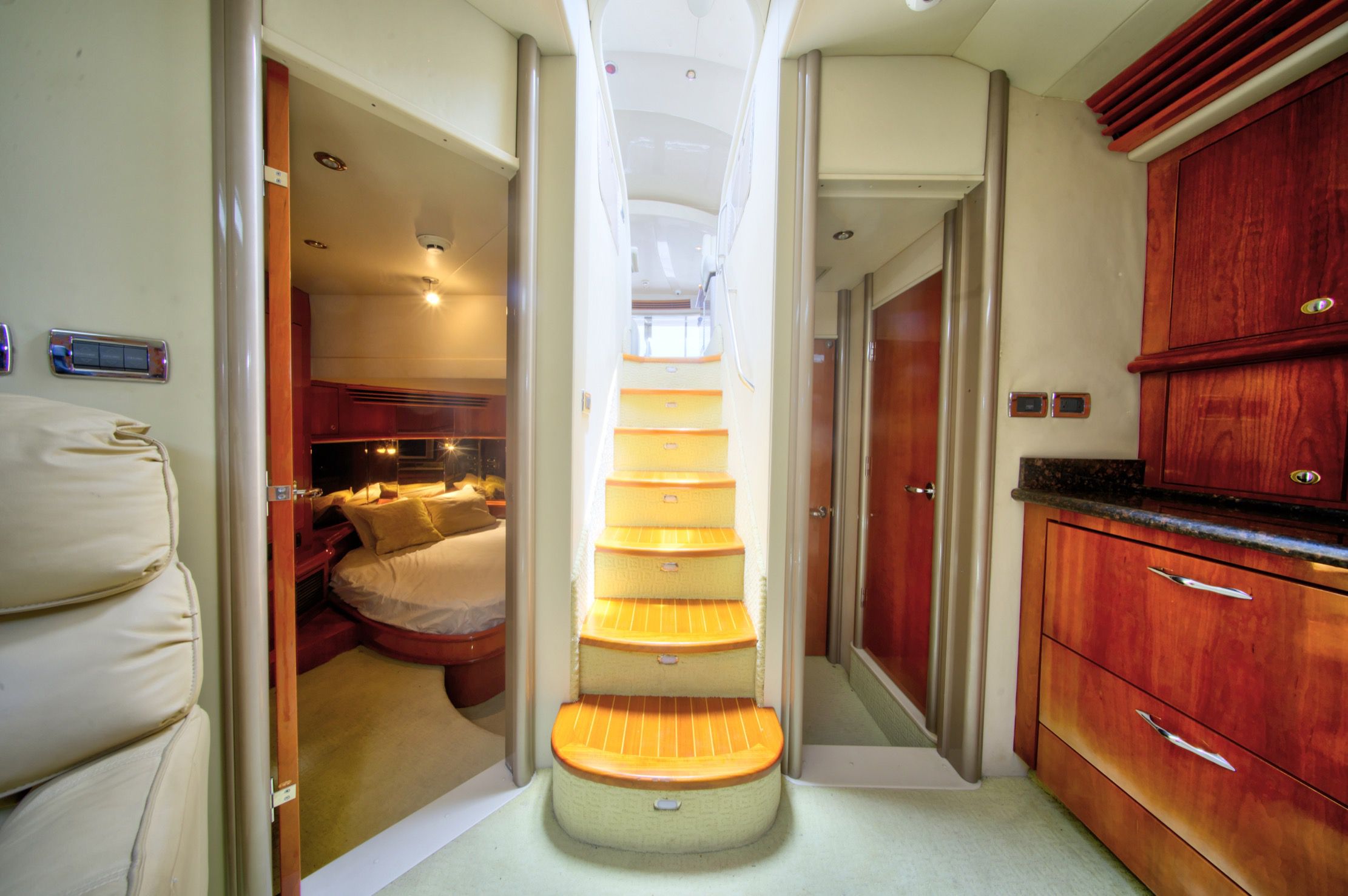 DSC05815_6_7_8_9_compressed